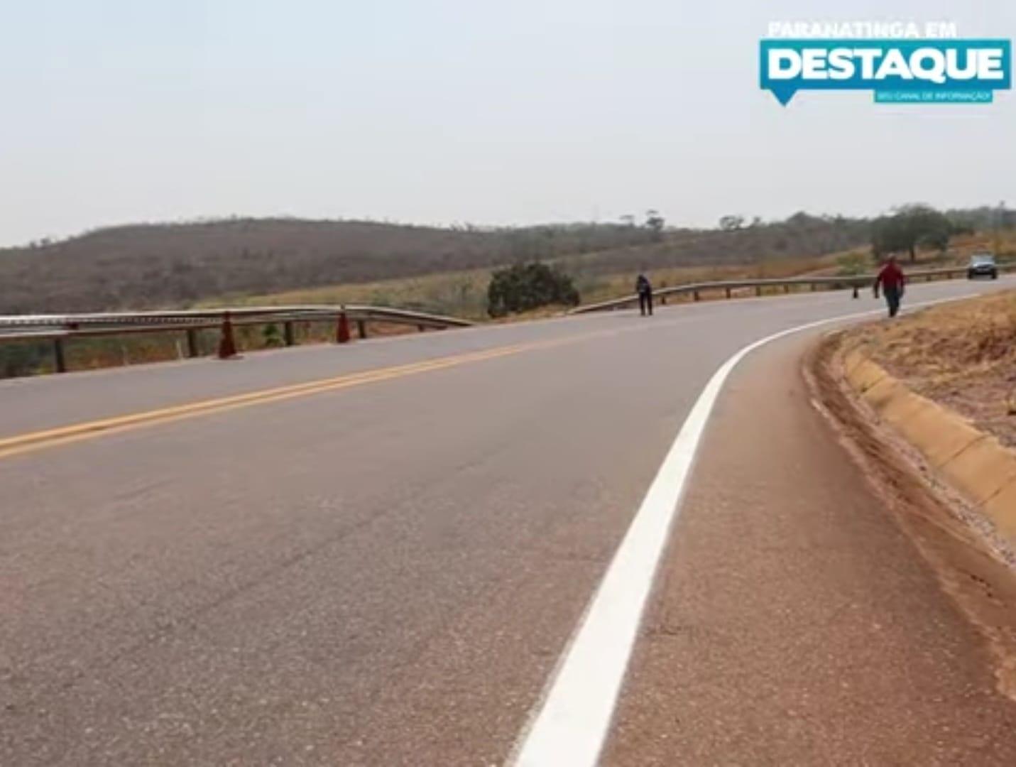 Acidente envolvendo motocicleta de alta cilindrada na MT 130 deixa motociclista ferida