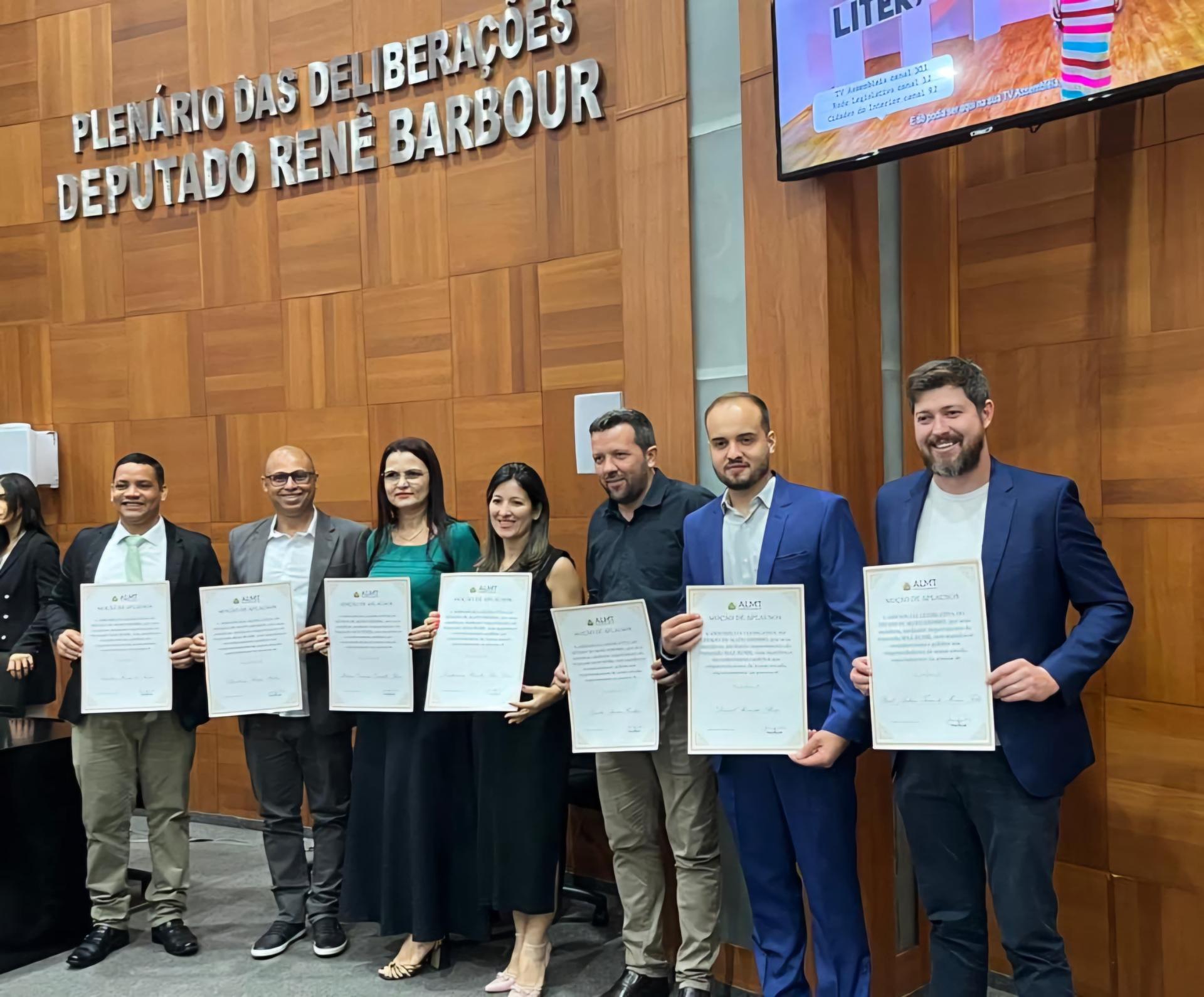 Empreendedores de Paranatinga são Homenageados em Sessão Solene na Assembleia Legislativa de Mato Grosso